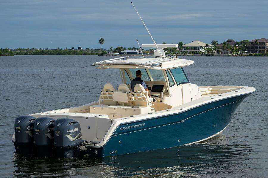 37ft Grady White Yacht For Sale