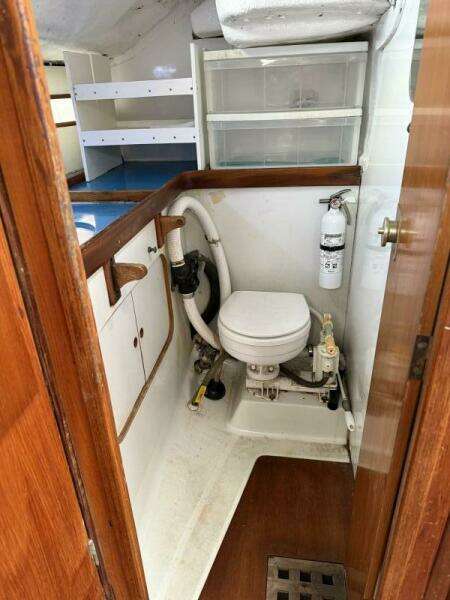 Zeiggy 35ft Beneteau Yacht For Sale