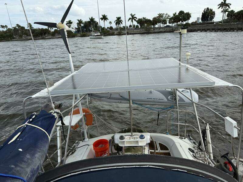 Zeiggy 35ft Beneteau Yacht For Sale