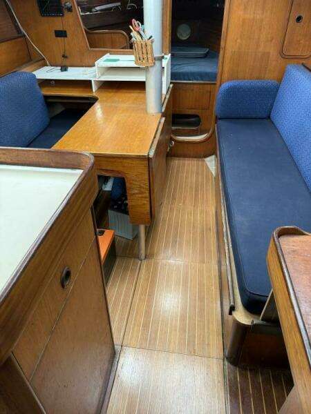 Zeiggy 35ft Beneteau Yacht For Sale