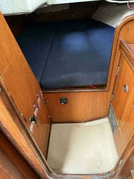 Zeiggy 35ft Beneteau Yacht For Sale