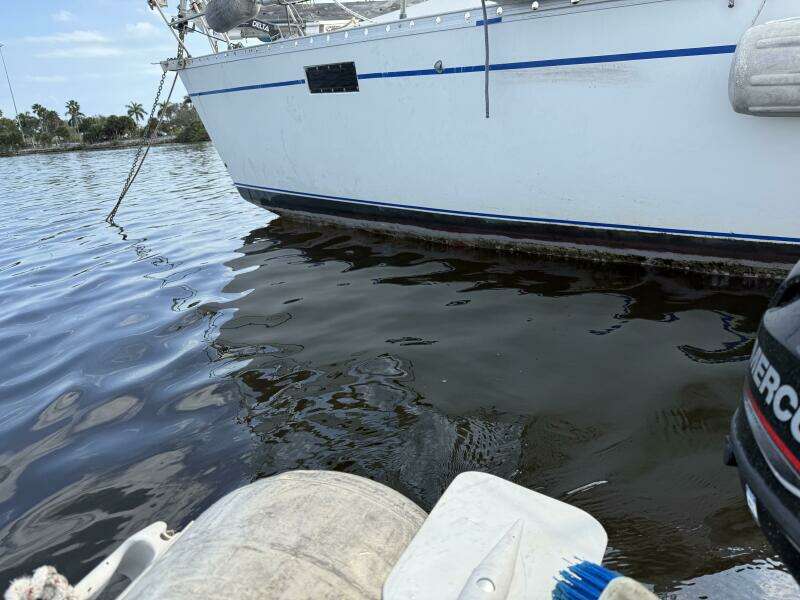 Zeiggy 35ft Beneteau Yacht For Sale