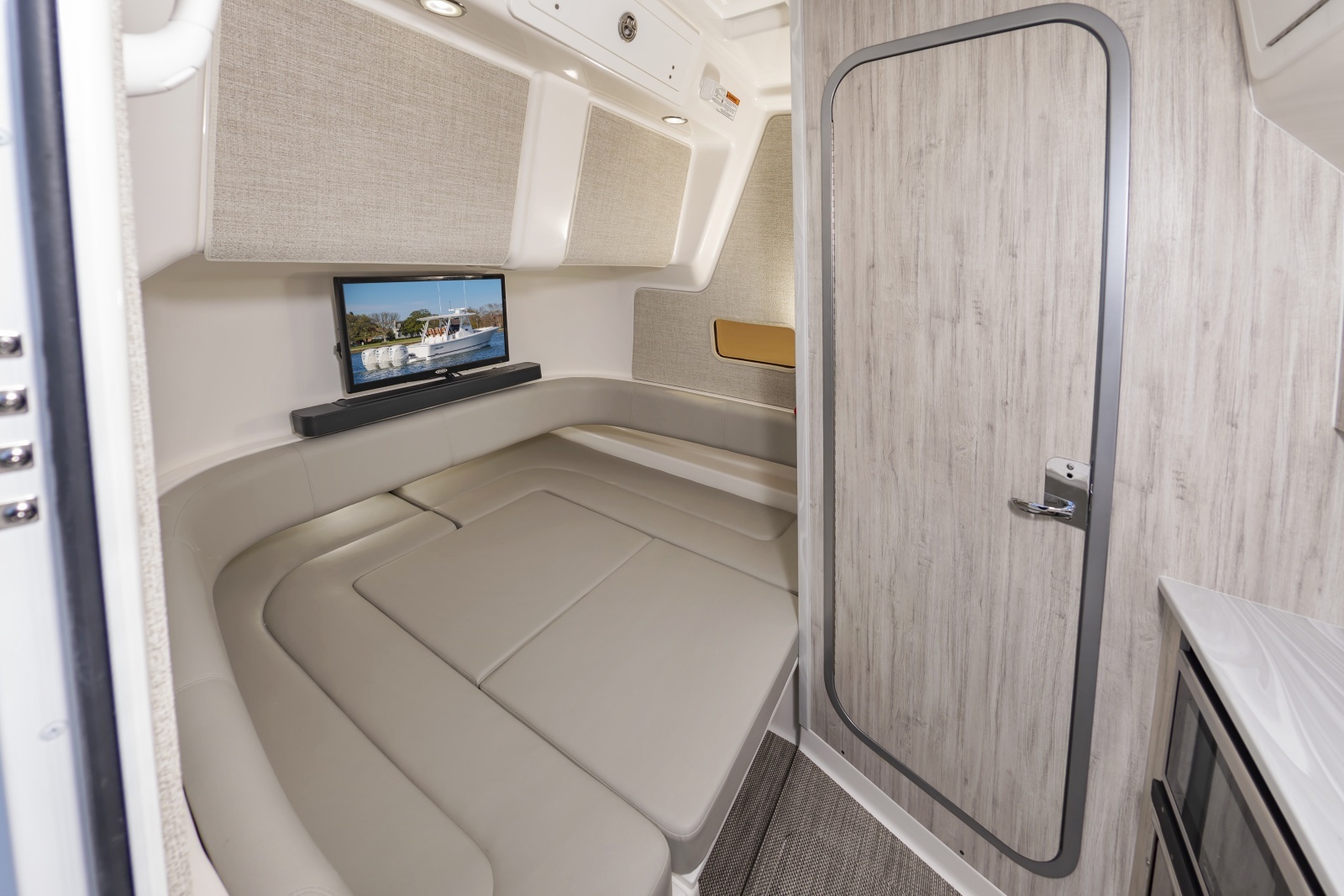 37RegulatorHull047_030