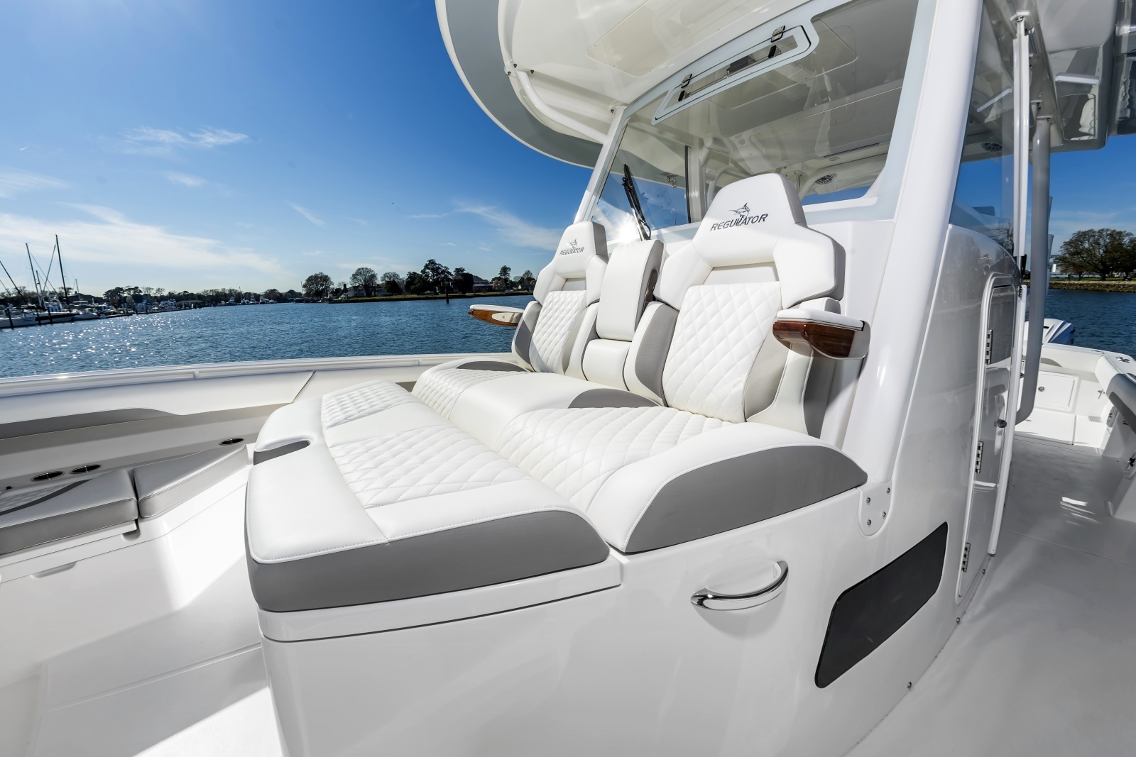 37RegulatorHull047_025