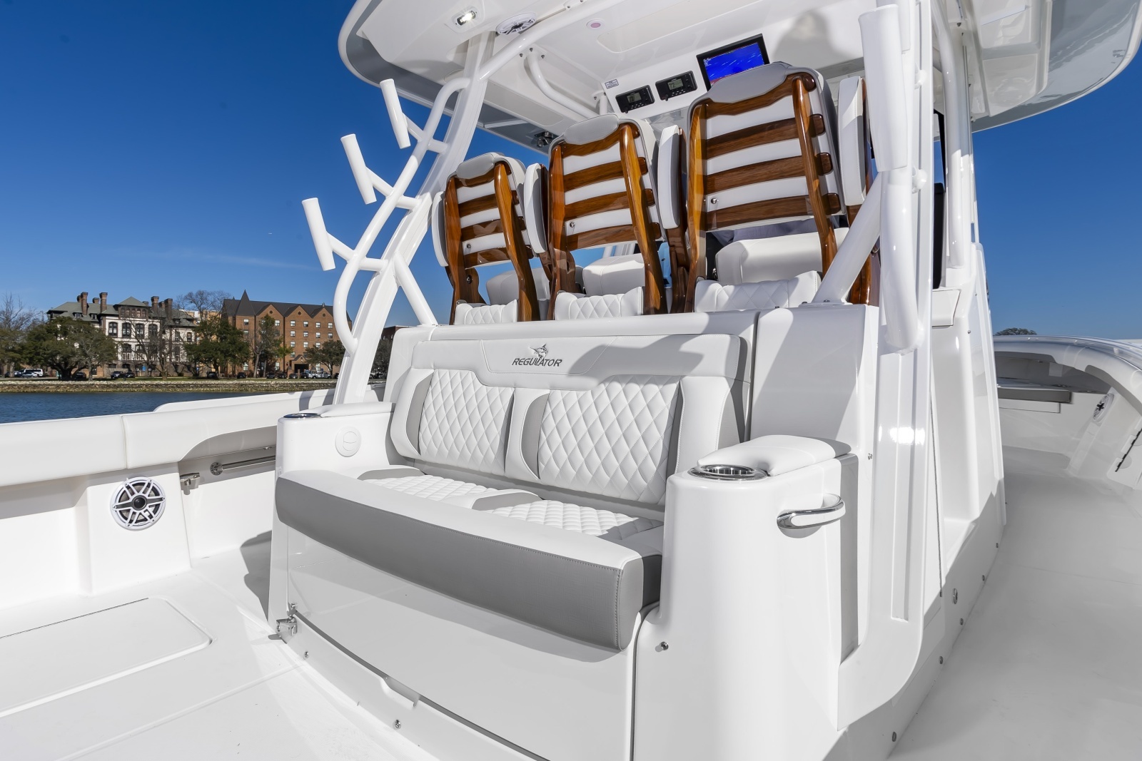 37RegulatorHull047_016