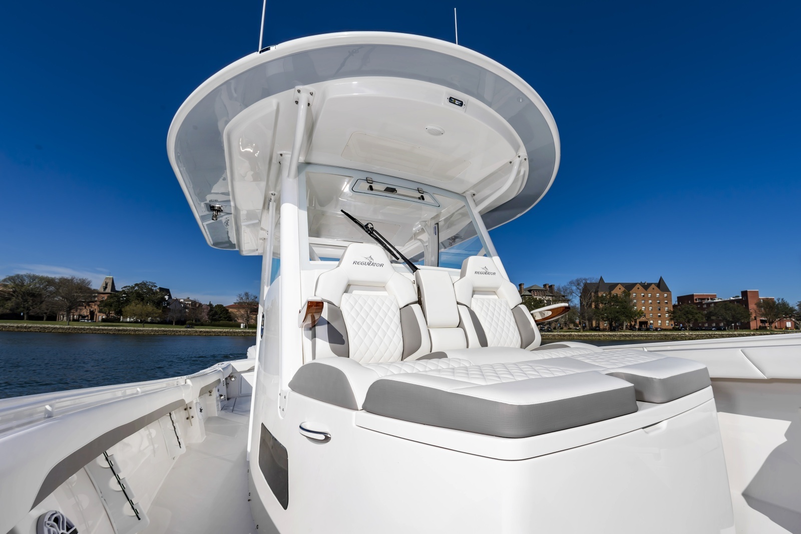 37RegulatorHull047_026