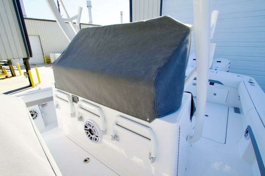 37ft Regulator Yacht For Sale