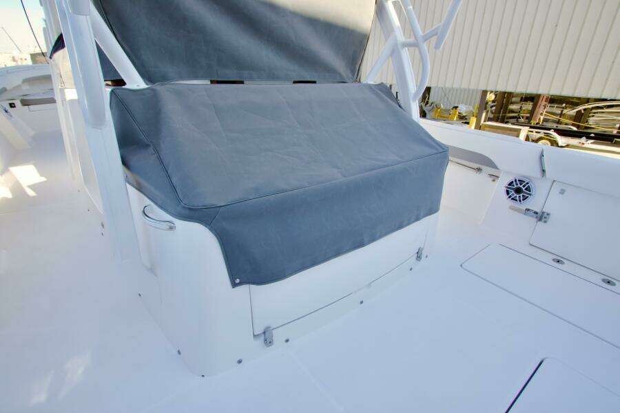 37ft Regulator Yacht For Sale