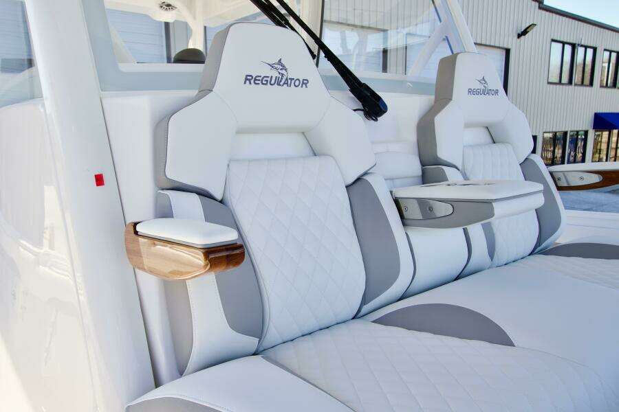 37ft Regulator Yacht For Sale