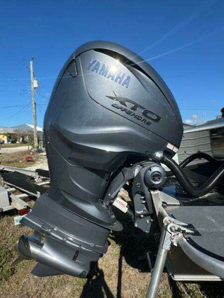 Beer can 32ft North River Yacht For Sale