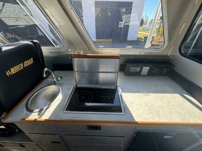 Beer can 32ft North River Yacht For Sale