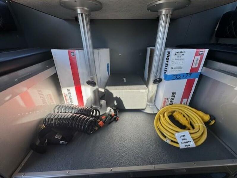 32' 2024 North River Endurance