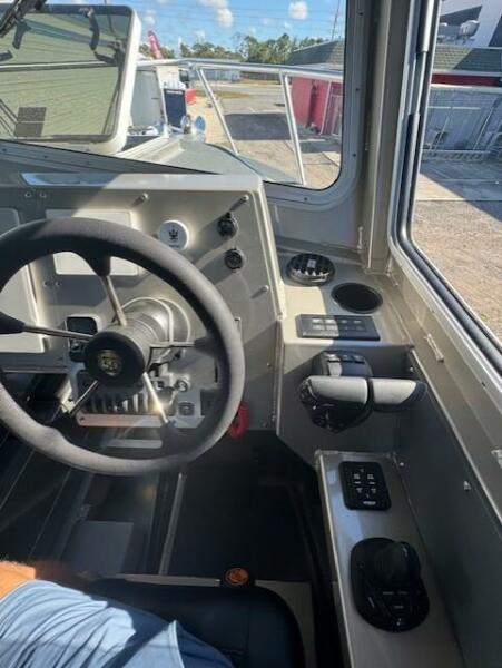 32' 2024 North River Endurance