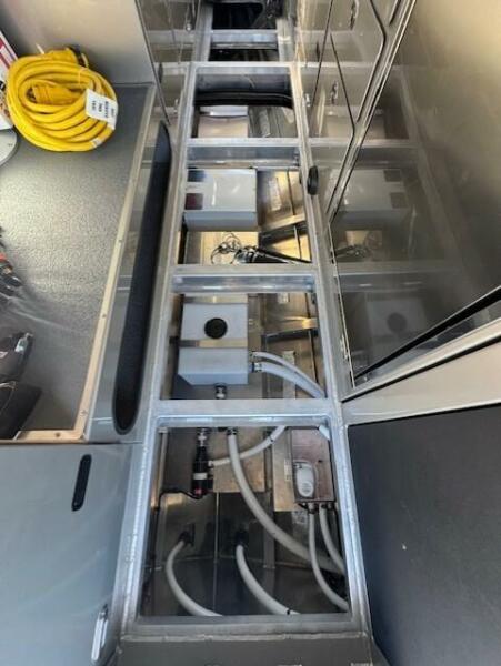 32' 2024 North River Endurance