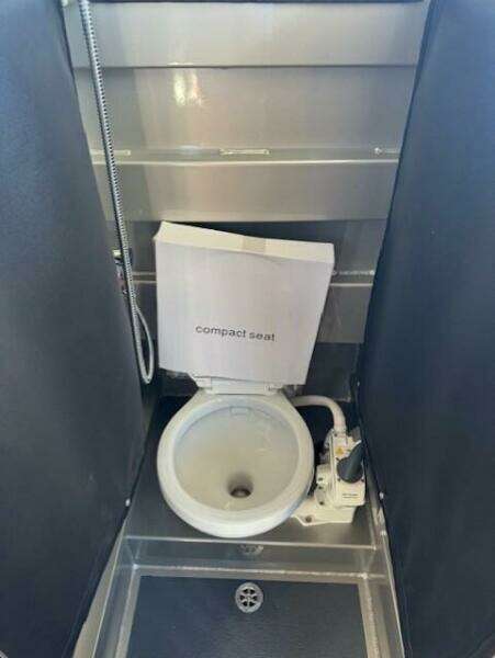 Beer can 32ft North River Yacht For Sale