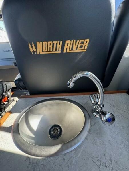 32' 2024 North River Endurance