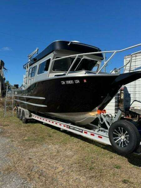Beer can 32ft North River Yacht For Sale