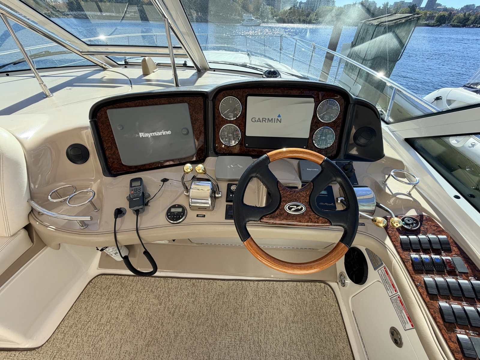 2005 Sea Ray 