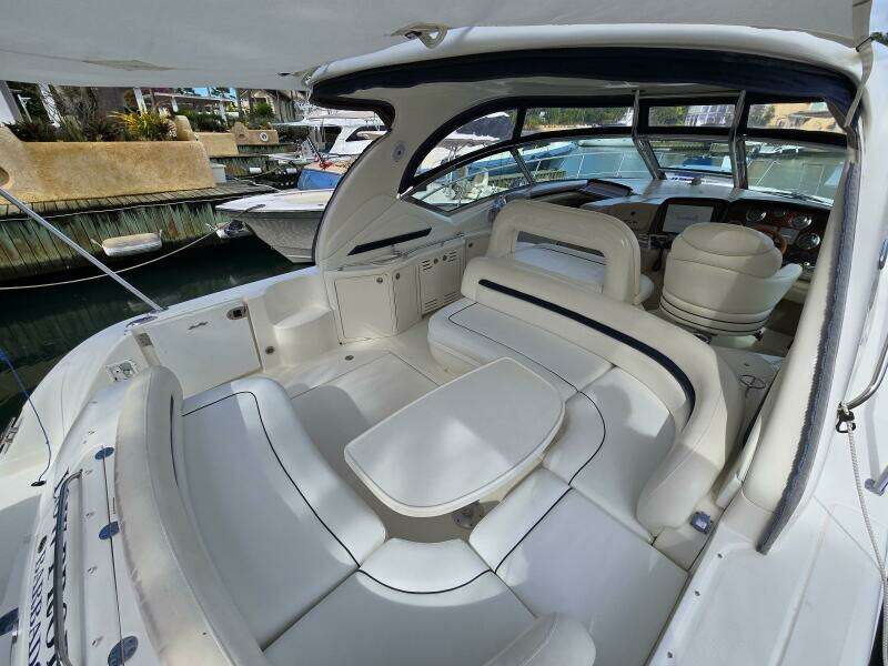 Low Profile 45ft Sea Ray Yacht For Sale