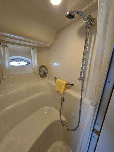 Low Profile 45ft Sea Ray Yacht For Sale