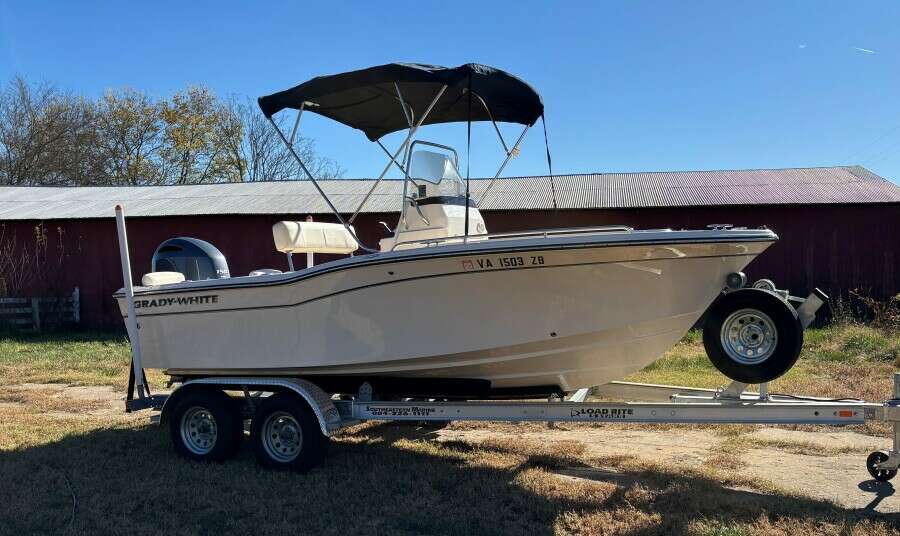 18ft Grady White Yacht For Sale