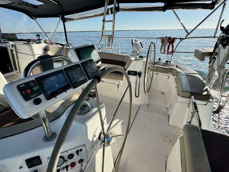 Peregrine  49ft Hunter Yacht For Sale