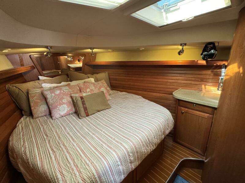 Peregrine  49ft Hunter Yacht For Sale