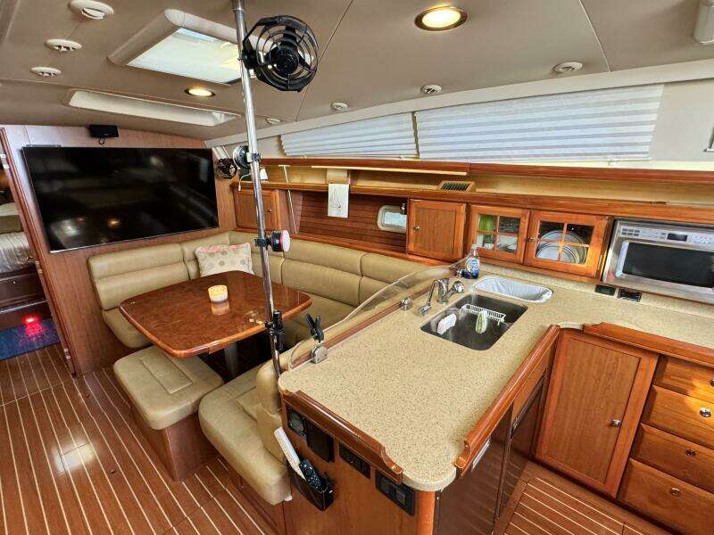 Peregrine  49ft Hunter Yacht For Sale