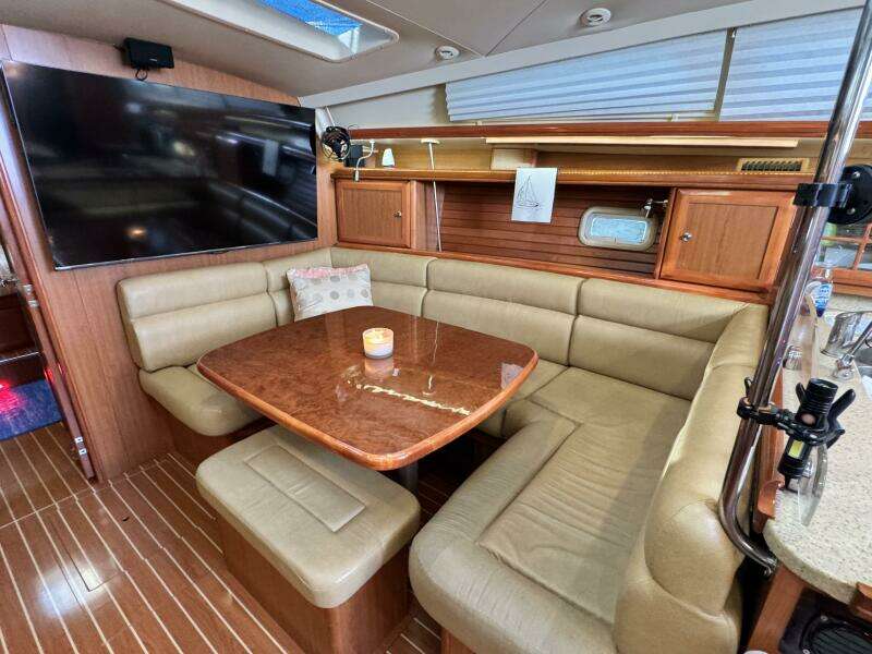 Peregrine  49ft Hunter Yacht For Sale