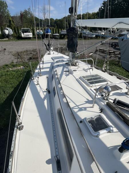 42' 1987 Sabre Sabre 42-CB