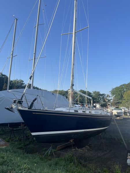 42' 1987 Sabre Sabre 42-CB