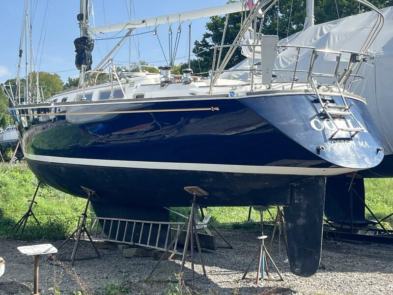 42' 1987 Sabre Sabre 42-CB