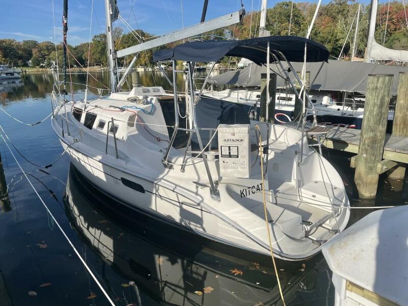 32' 2002 Hunter 326