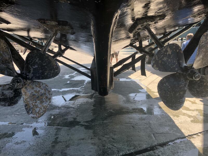 52' 1982 DeFever 52 Offshore Cruiser