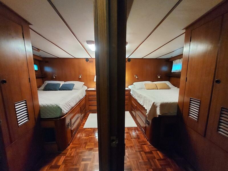 52' 1982 DeFever 52 Offshore Cruiser
