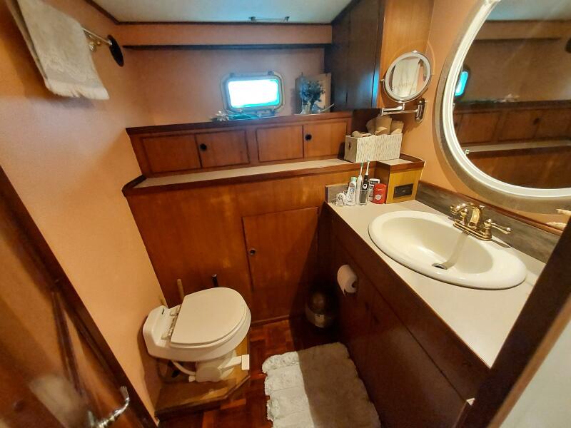 52' 1982 DeFever 52 Offshore Cruiser