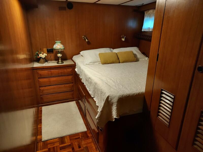 52' 1982 DeFever 52 Offshore Cruiser
