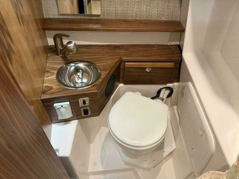 29ft Solara Yacht For Sale