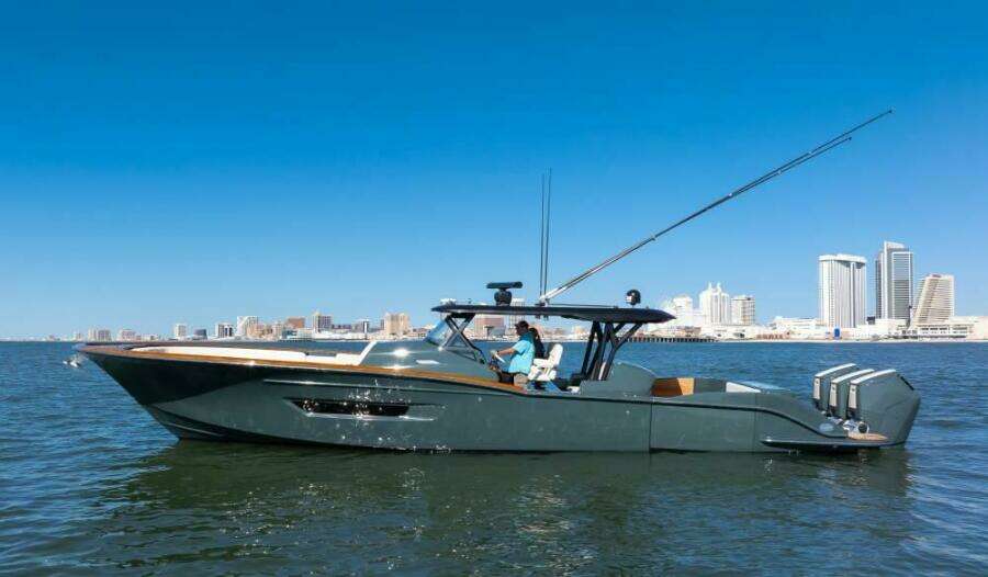 47ft Buddy Davis Yacht For Sale