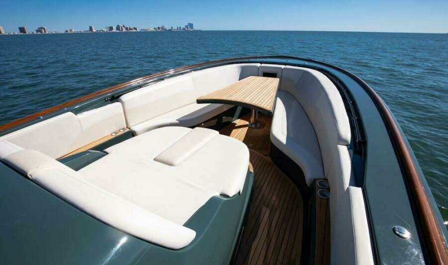 47ft Buddy Davis Yacht For Sale