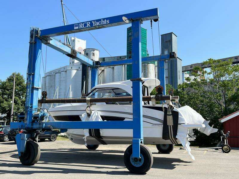 30ft Beneteau Yacht For Sale