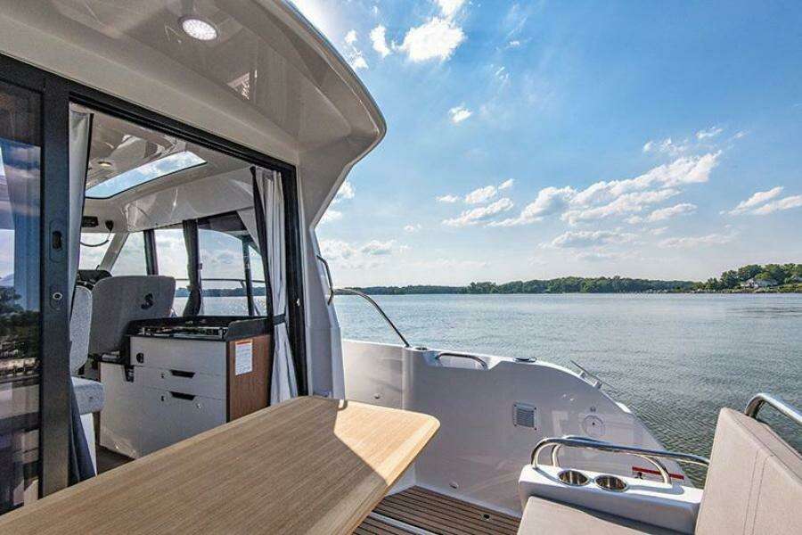 30ft Beneteau Yacht For Sale