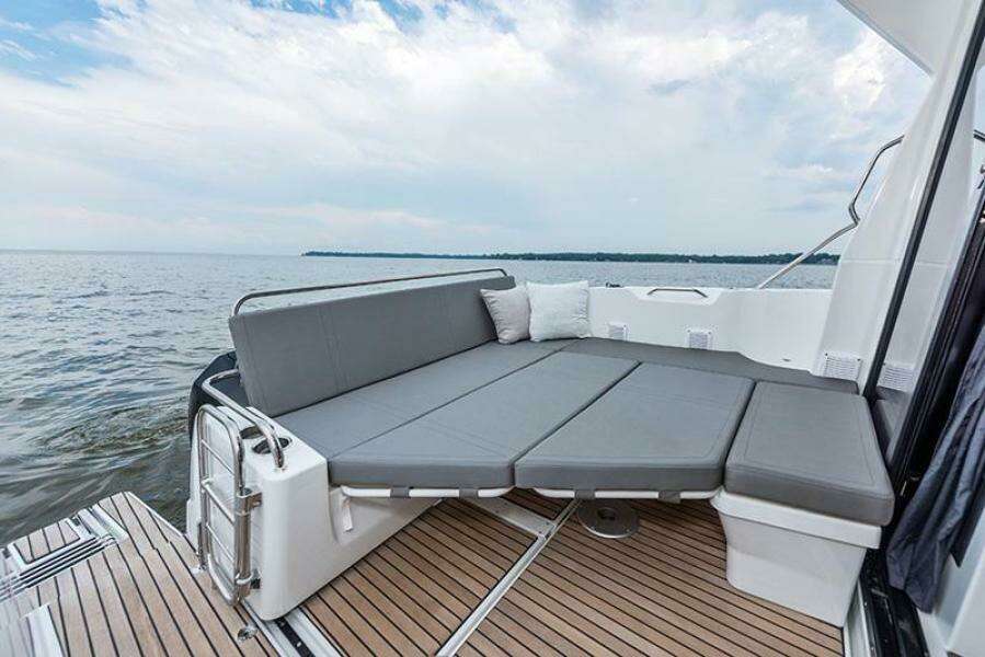 30ft Beneteau Yacht For Sale