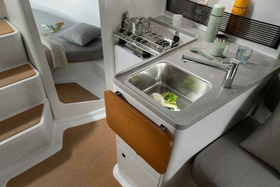 30ft Beneteau Yacht For Sale