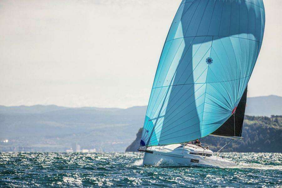 30ft Beneteau Yacht For Sale