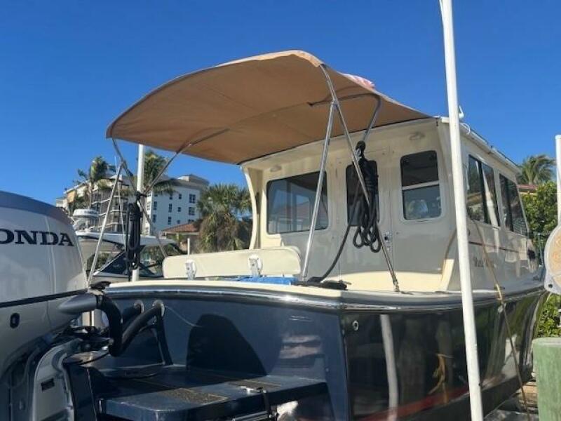 27' 2018 Islander 27 Islander Hardback