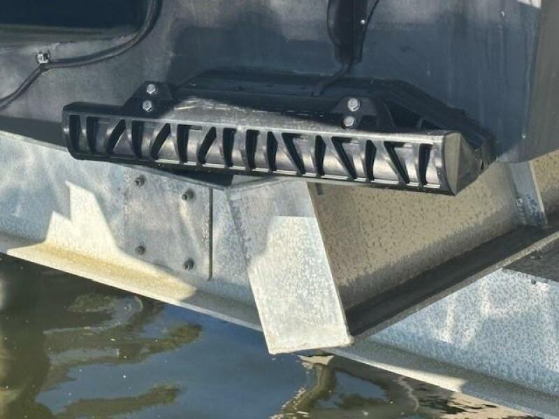 27' 2018 Islander 27 Islander Hardback