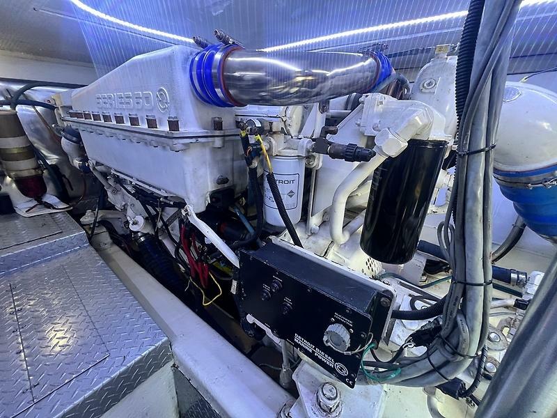 48' 2000 Ocean Yachts 48 Convertible