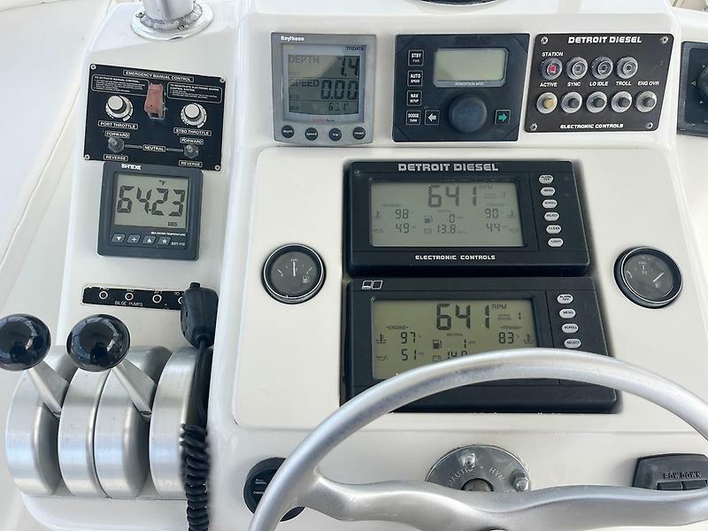 48' 2000 Ocean Yachts 48 Convertible