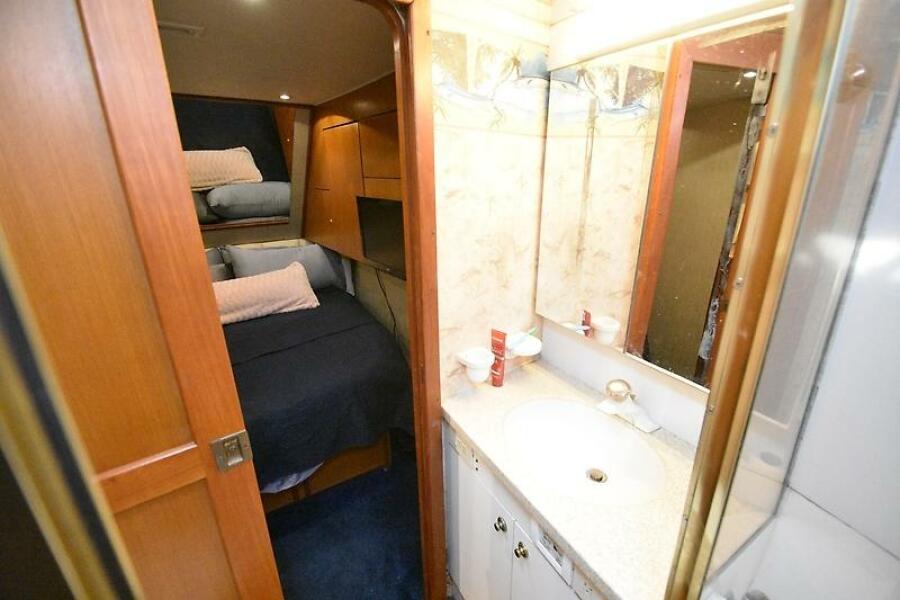 48' 2000 Ocean Yachts 48 Convertible